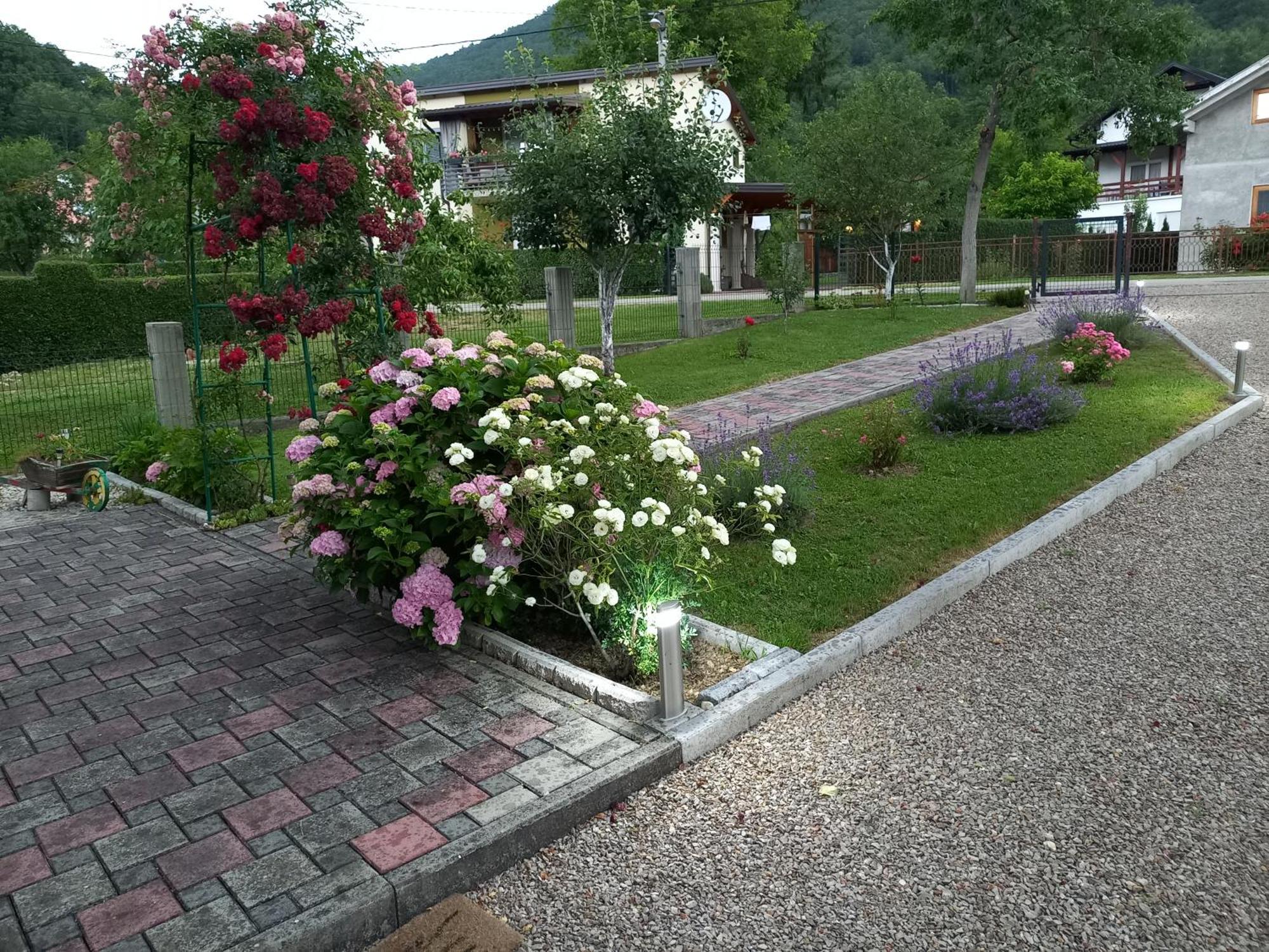 Studio Apartman Azra คูเลนวาคูฟ ภายนอก รูปภาพ